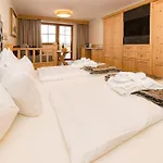 Seekarhaus Hotel 5*